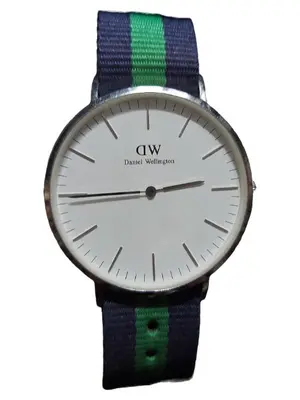 DANIEL WELLINGTON Armbanduhr