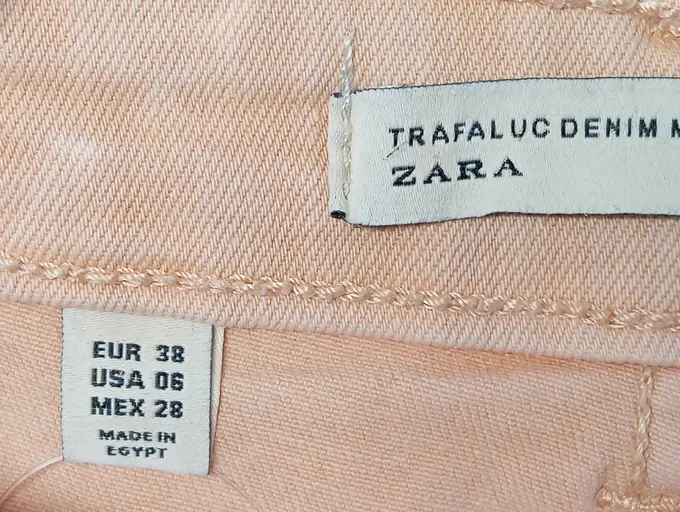 ZARA Destroyed Jeans Bild 3