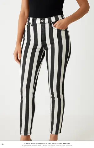 TRUE RELIGION High Waist Jeans