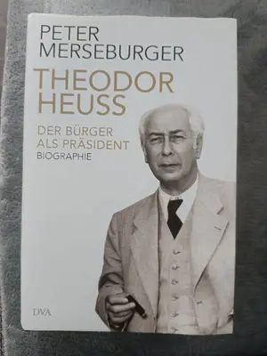 Politikbuch