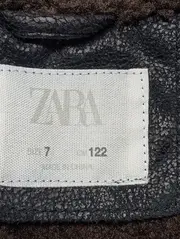 Vorschaubild ZARA Felljacke 3