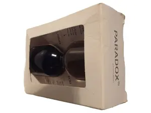 PARADOX INTERACTIVE Tischuhr