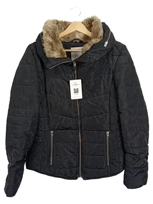 Q/S DESIGNED BY Steppjacke