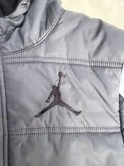 Vorschaubild 2 von Jordan Kinder Steppjacke mit Kapuze Gr. 147 Grau Sportlich
