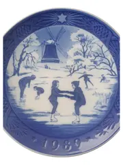 Vorschaubild 1 von Weihnachtsteller The Old Skating Pond Porzellan 18cm