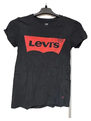 LEVI'S T-Shirt