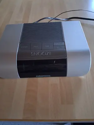 GRUNDIG Radiowecker