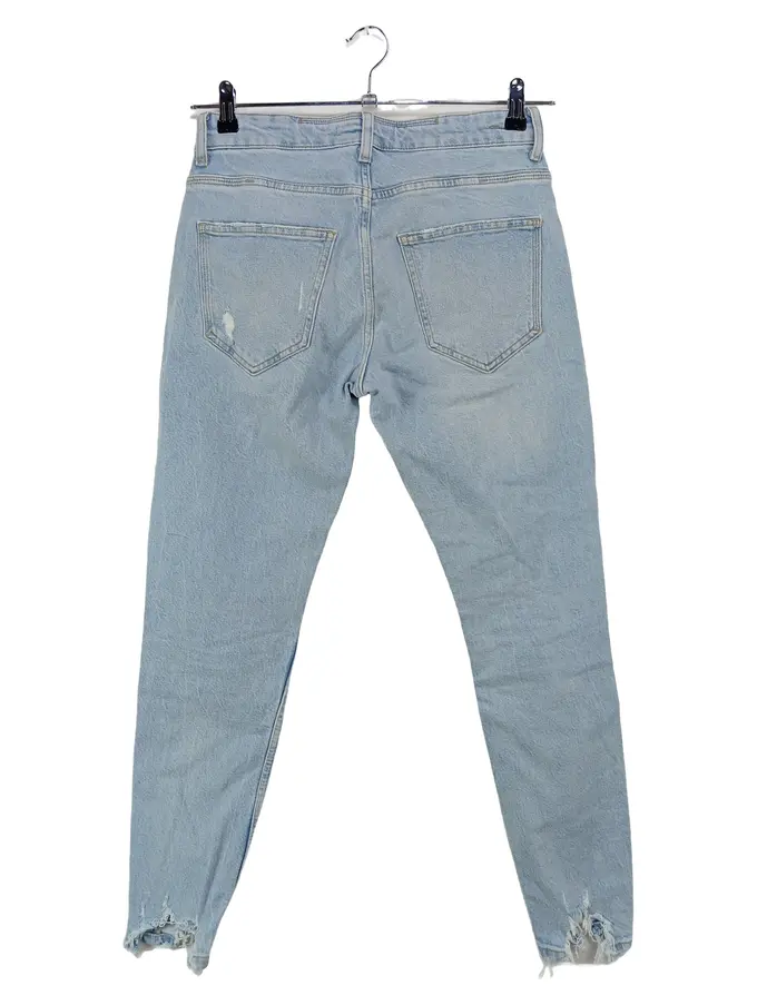 ZARA Destroyed Jeans Bild 2