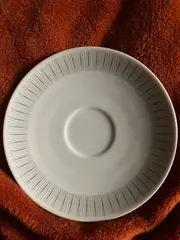 Vorschaubild 3 von Thomas Porzellan Unterteller weiß gestreift 15 cm klassisch