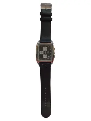Armbanduhr