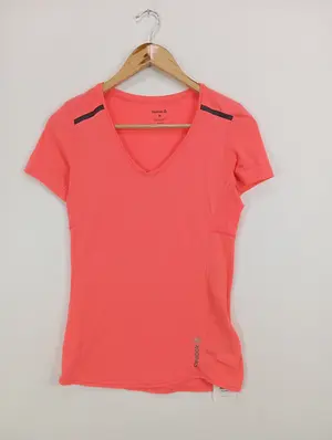 REEBOK T-Shirt