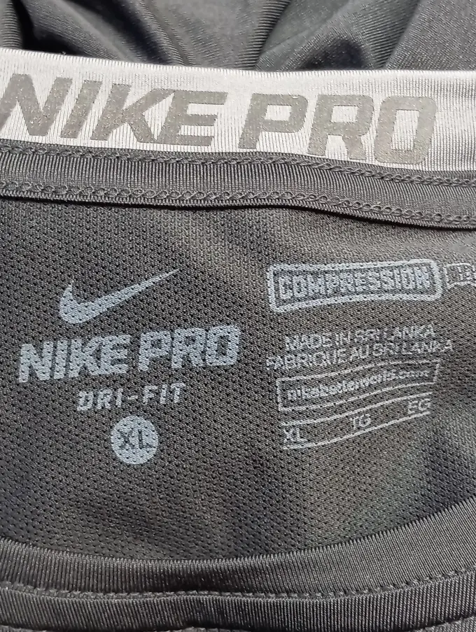 NIKE Sport Shirt Bild 3