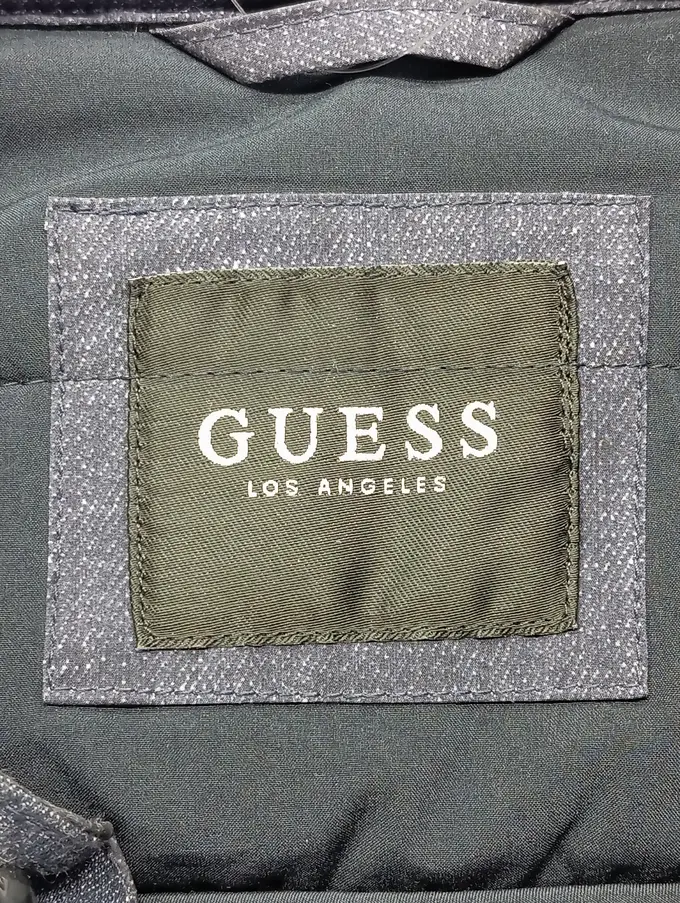 GUESS Steppjacke Bild 3