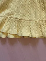 Vorschaubild 4 von Mädchen Strickjacke Gelb Gr. 116/122 Preppy Zopfstrickmuster Rüschen