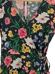 Vorschaubild 2 von Damen Sommerkleid Wickelkleid Gr. 36/S Blumenmuster Casual