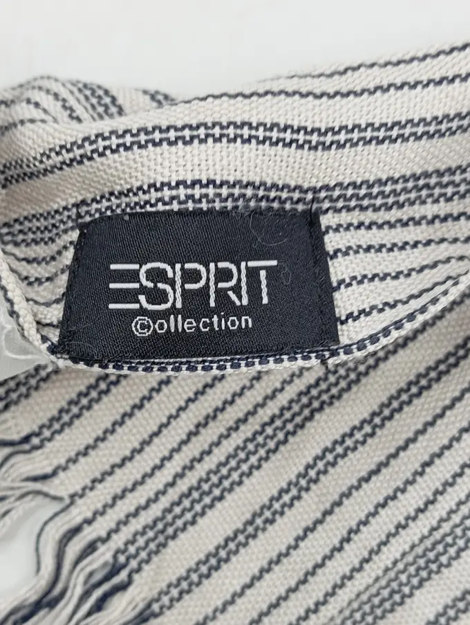 ESPRIT Schal Bild 2