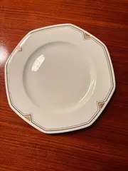 Vorschaubild 2 von Valentino Essteller Bone China 26cm Weiß Gold Elegant