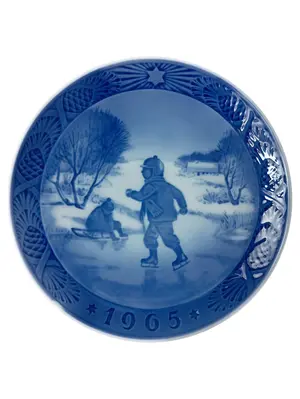 B&G COPENHAGEN PORCELAIN Wandteller