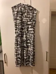 Vorschaubild 2 von Wickelkleid Damen Gr. M schwarz weiß abstrakt elegant