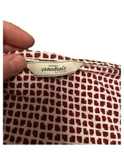 Vorschaubild 2 von Essentials Damen Langarmshirt Gr. 36/38 Rot Weiß Geometrisch