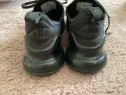 Vorschaubild 3 von Herren Sneaker low Modell 270 Schwarz Gr. 42 Sportschuhe Streetwear