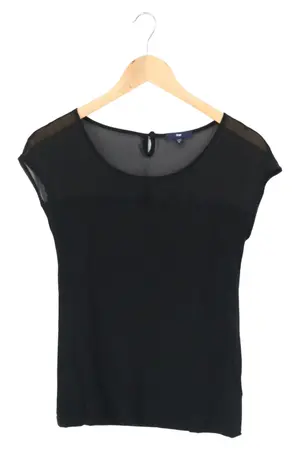GAP T-Shirt