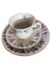 Vorschaubild 1 von Sammelgedeck 3-teilig Tasse Untertasse Kuchenteller Blumen