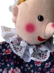 Vorschaubild 2 von TCM Handpuppe Frau Blumenkleid Schürze Mehrfarbig Spielzeug Puppe