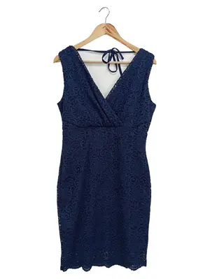 LIPSY LONDON Spitzenkleid
