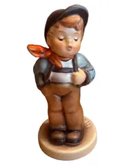 Vorschaubild 1 von Dekofigur Junge mit Schal Mehrfarbig Nostalgisch Keramik 9,5 cm