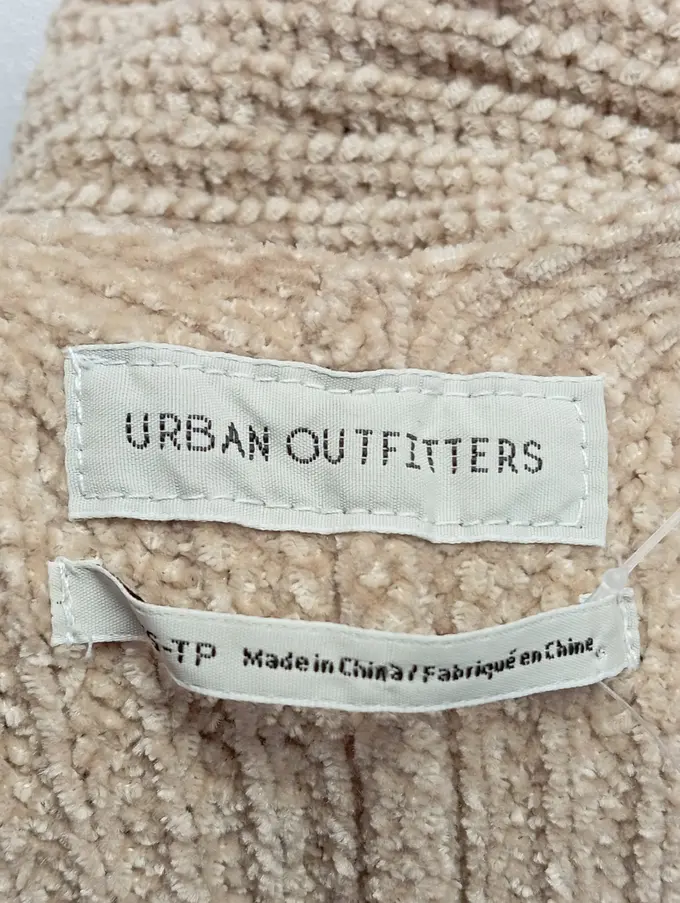 URBAN OUTFITTERS Pullover Bild 3