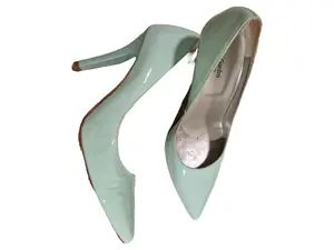NEROGIARDINI Pumps