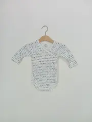 Vorschaubild 4 von Baby Body Wickelbody Gr. 68 Weiß Baumwolle Autos Muster