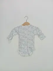 Vorschaubild 2 von Baby Body Wickelbody Gr. 68 Weiß Baumwolle Autos Muster