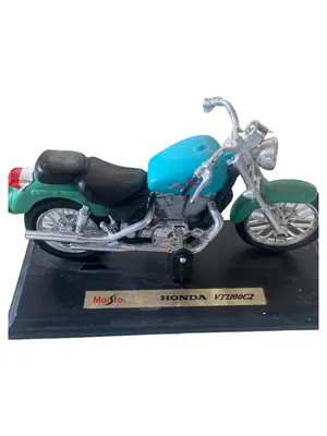 MAISTO Modellfahrzeug