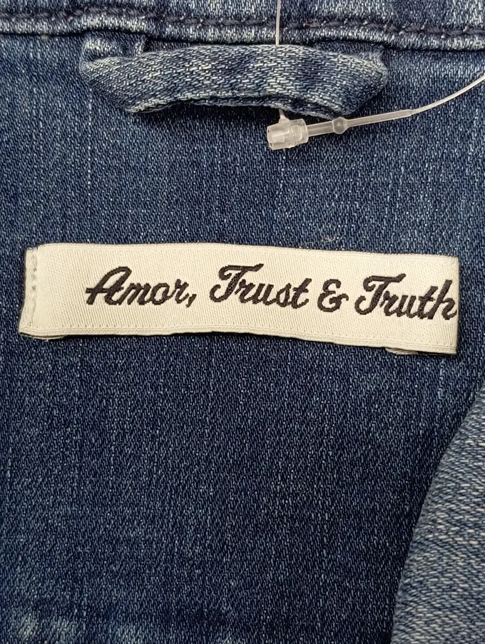 AMOR TRUST & TRUTH Jeansjacke Bild 3