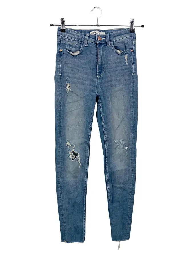ZARA Destroyed Jeans Bild 1