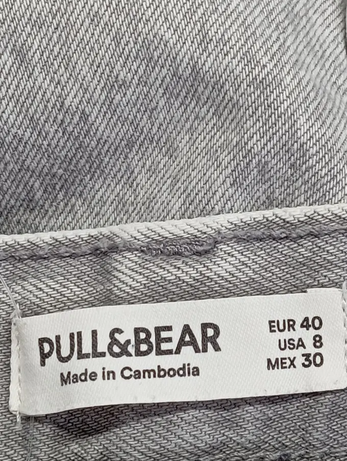 PULL&BEAR Destroyed Jeans Bild 3
