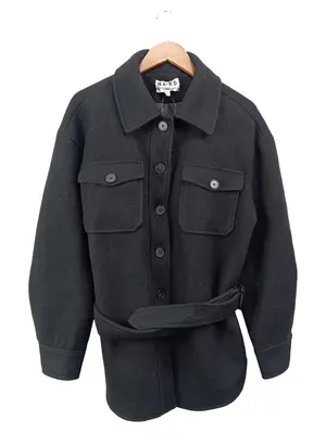 NA-KD Leichte Jacke