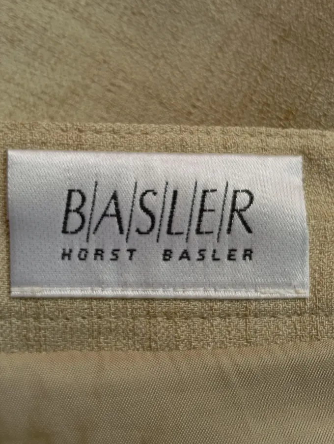BASLER Faltenrock Bild 3