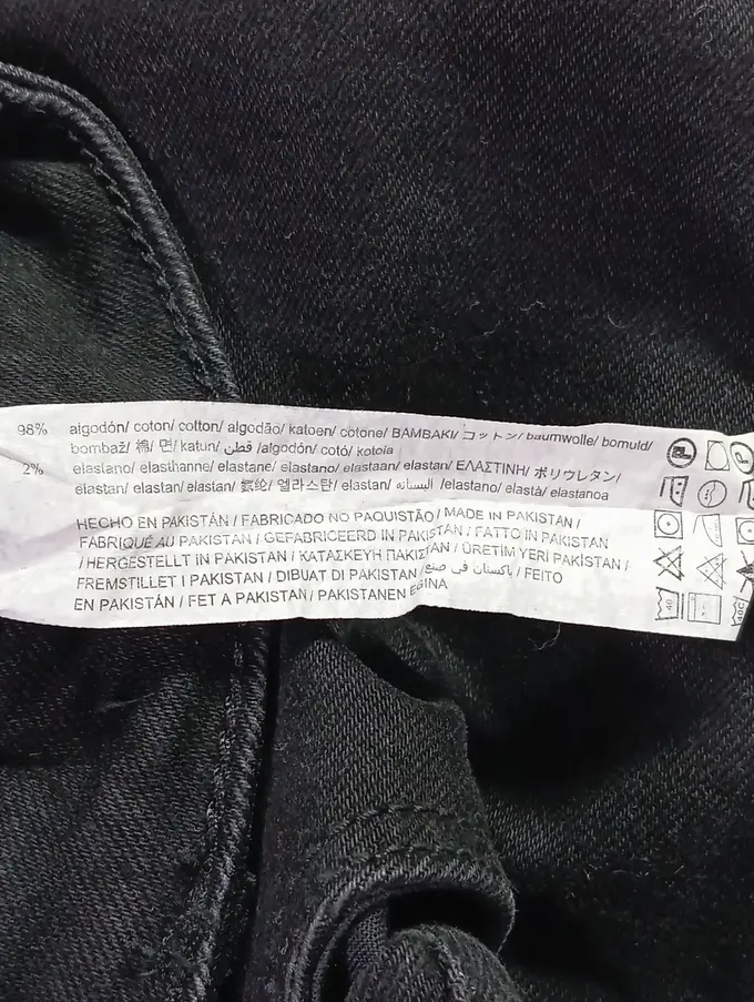 ZARA Destroyed Jeans Bild 4