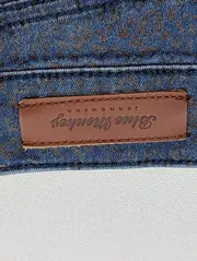 Vorschaubild 3 von Damen Jeans Shorts Blau Tierdruck Gr. S/W28 L20 Knopf