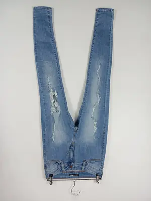 FASHION NOVA Destroyed Jeans