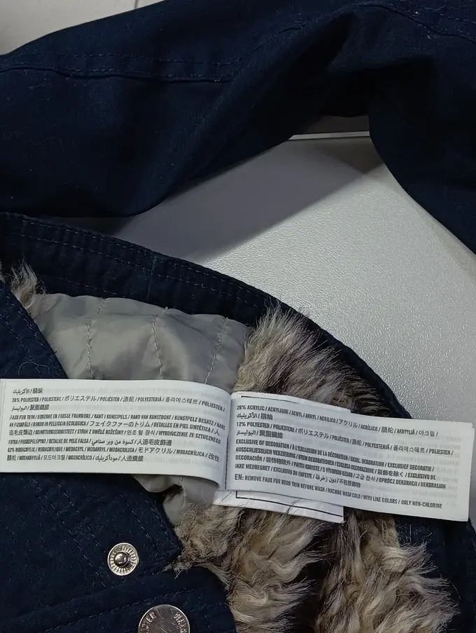 HOLLISTER Winterjacke Bild 6